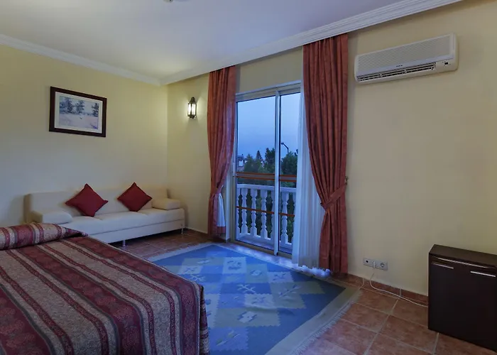 Larissa Sultan Beach Çamyuva