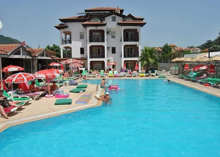 Haustierfreundliches Club Ekinci Palace İçmeler