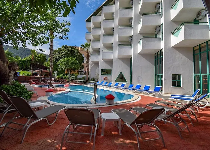 Siesta Hotel İçmeler