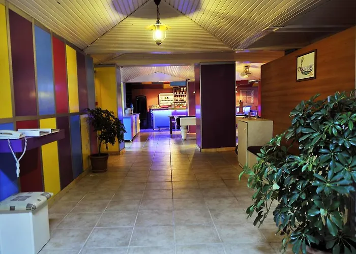 Sun Kiss Hotel Side