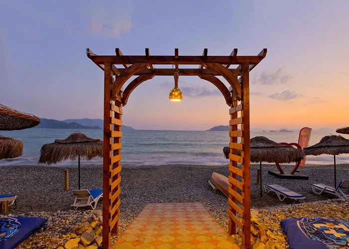 Nirvana Beach Club Bungalow Hotel Fethiye