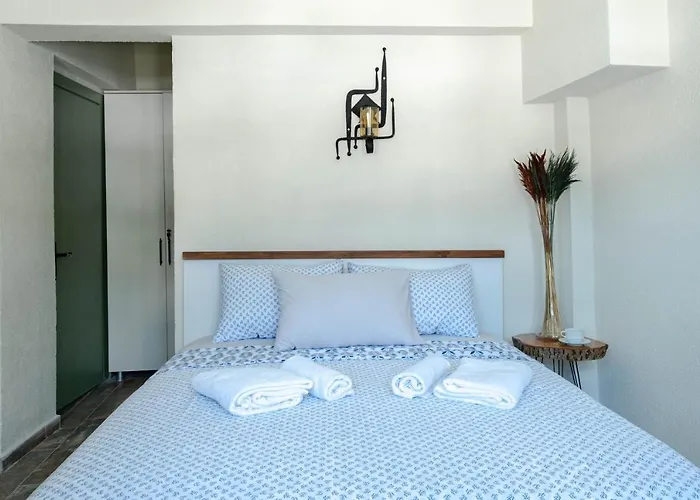 Rain Rooms And Food Мармарис