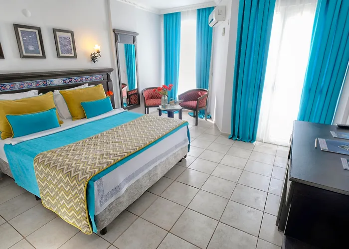 Готелі в Аланія