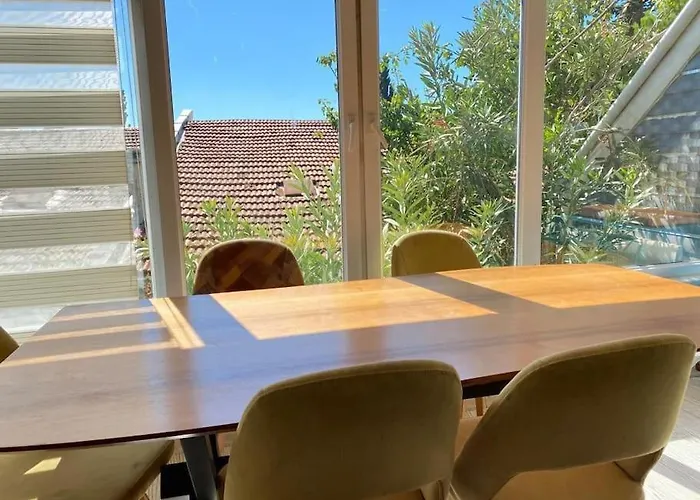 فيلا على الساحل Villa For Rent Istanbul