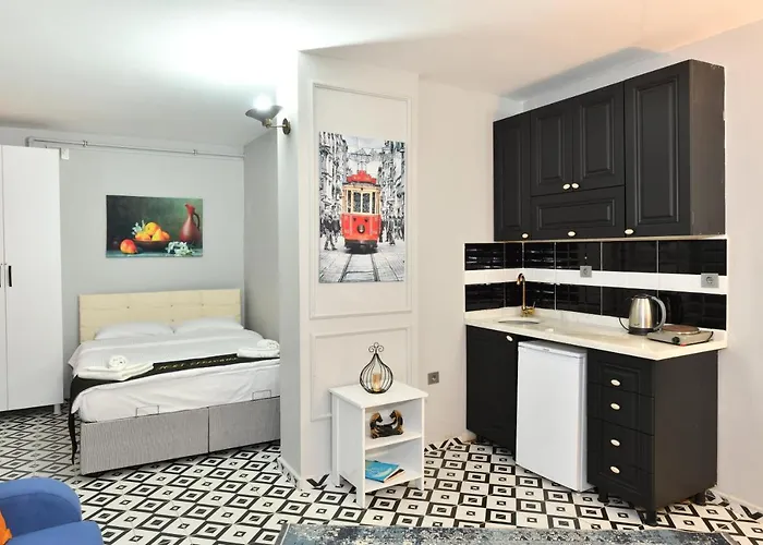 Port Istanbul Taksim Hotell