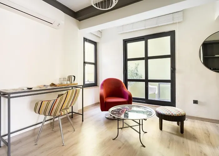 Appartamento Pleasant Flat Near Hadrians Gate Antalia che accetta animali