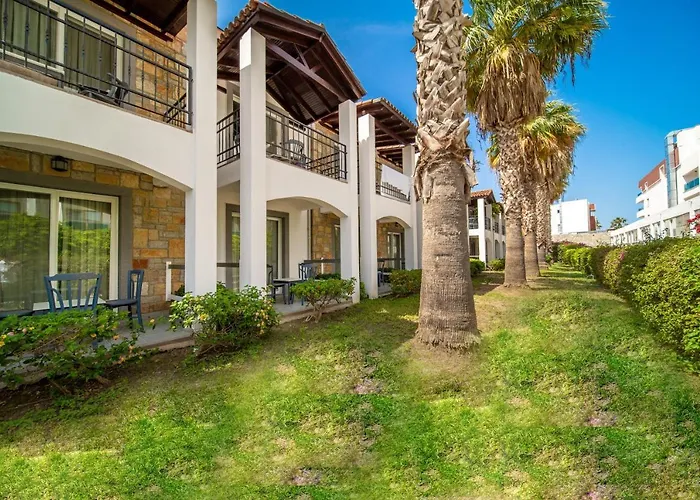 Tiana Beach Resort Turgutreis