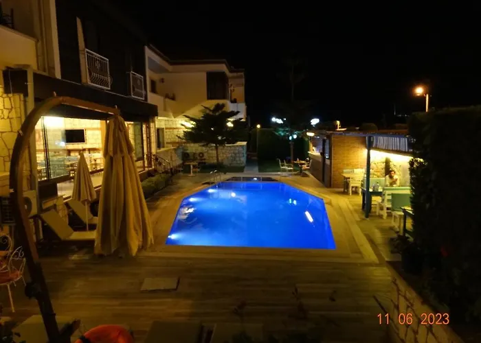 Surya Butık Otel Alaçatı