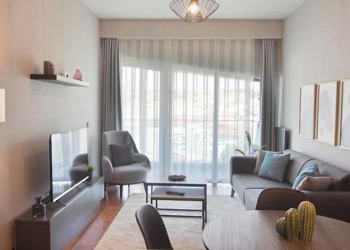 Sleek City Apartment With Premium Amenities Istanbul