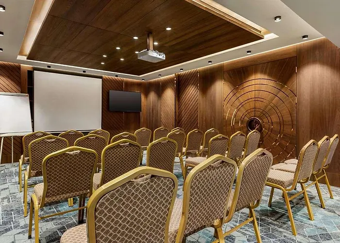 Ramada By Wyndham Istanbul Umraniye Otel