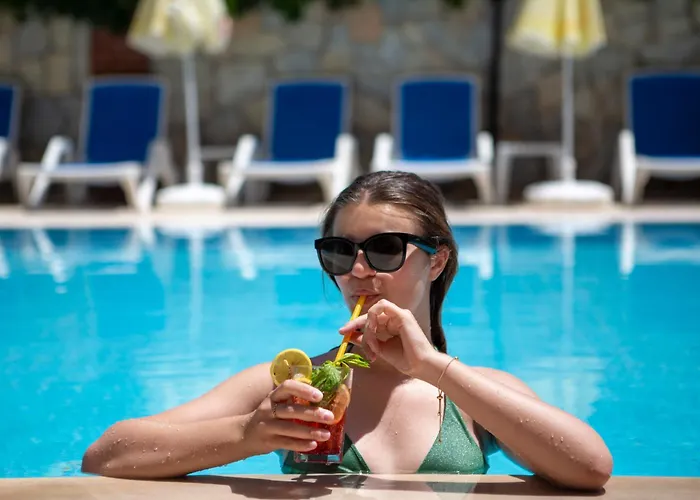 Lara Dinc Hotel Antalya