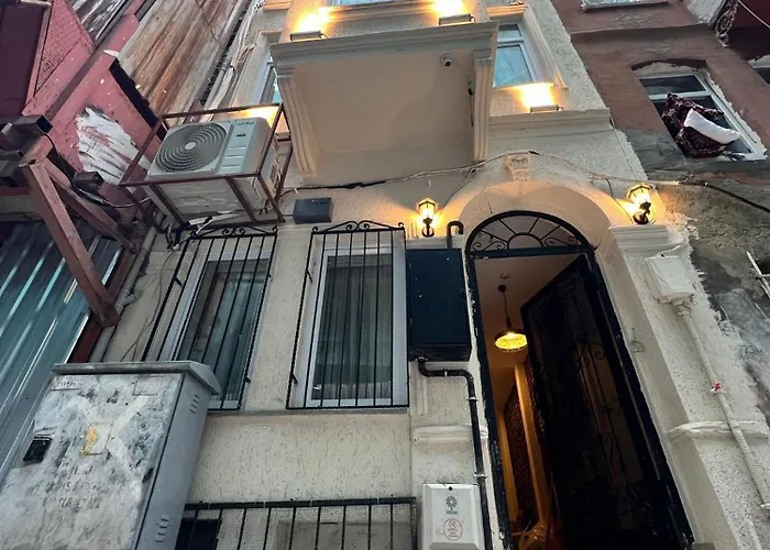Taksim Nacre 360 Suit Istanbul