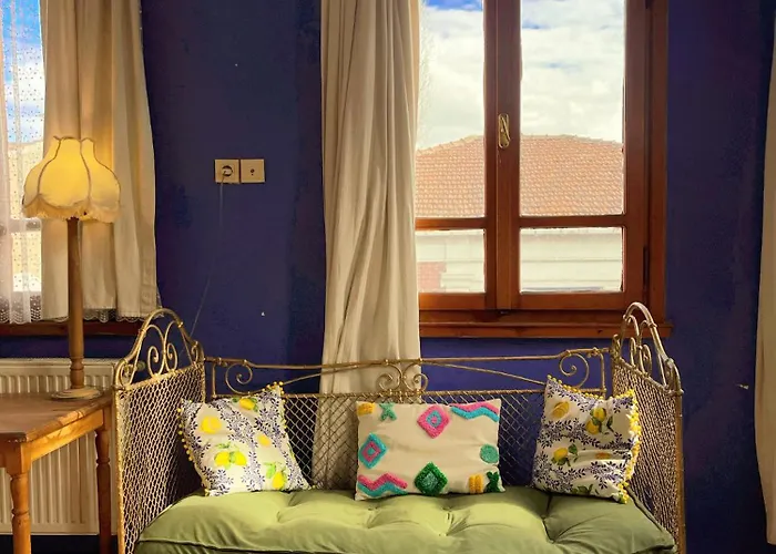 All Building/5Floors/ Garden In Balat Istambul