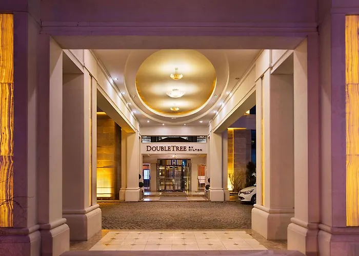 Doubletree By Hilton Van