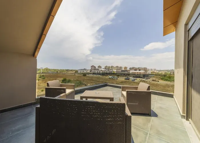 Luxury Villa With Private Pool Close To Lara Beach Antalya met een Zwembad