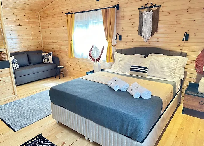 Cemils Guest House Çıralı
