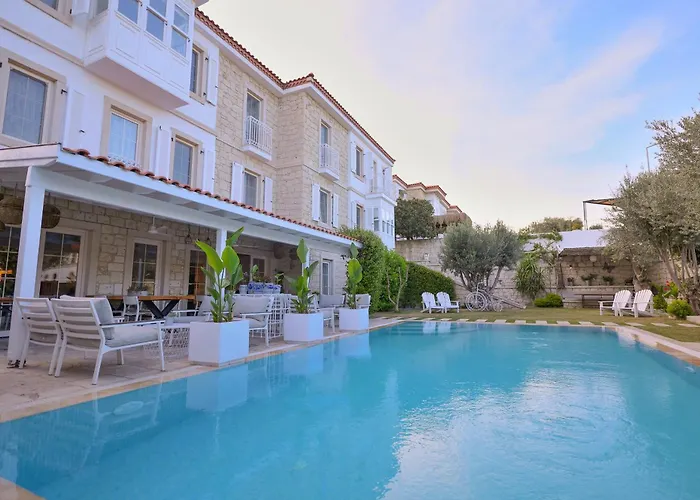 Peremere Alacati Otel