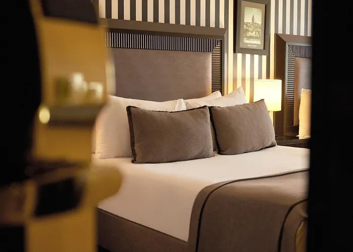 Hotéis perto de Mesquita de Laleli