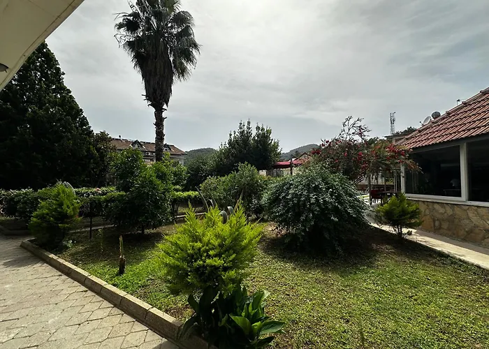 Carmina Hotel Ovacık