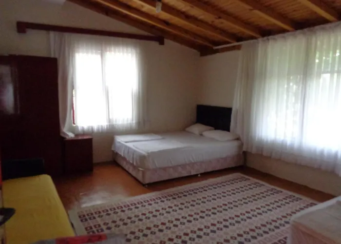 Hotel Billur Pension Çıralı