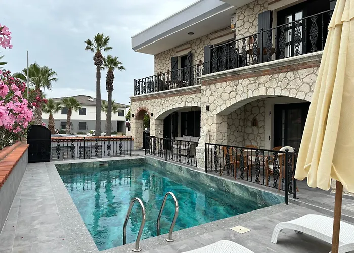 Yalcinkaya Tas Apart Cesme