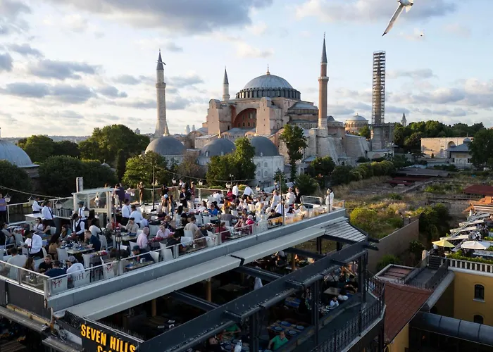Resorts perto de Museu Hagia Sophia e Igreja