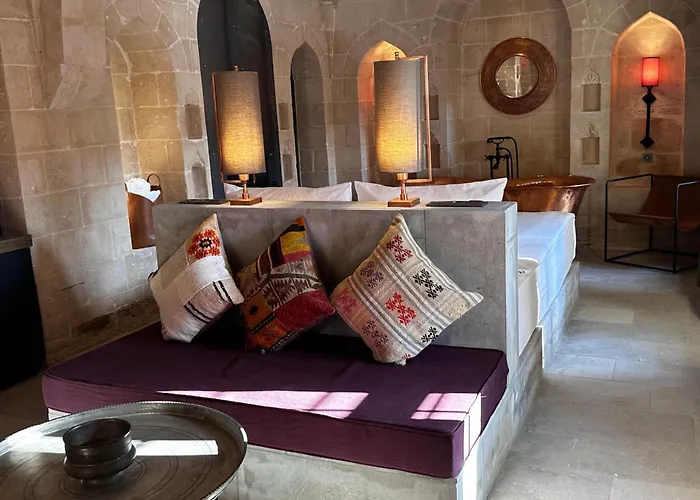 Mirsoum Han Mardin