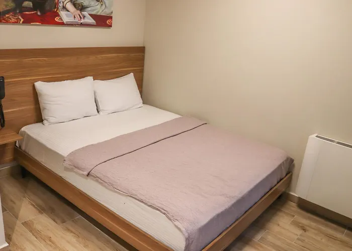 Senyildiz Hotel İzmir