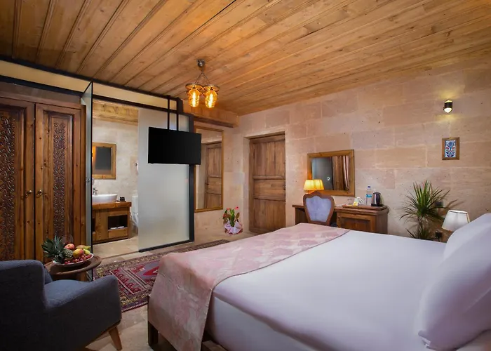 Cappadocia Pyramid Stone House Otel Uçhisar