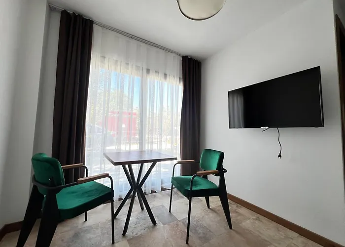 Aden Garden Otel Çeşme