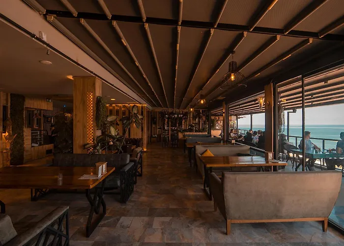 Royal Comfort Hotel Araklı