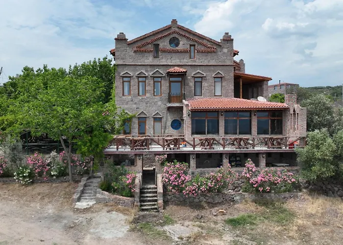 Assos Ada Hotel Ayvacik
