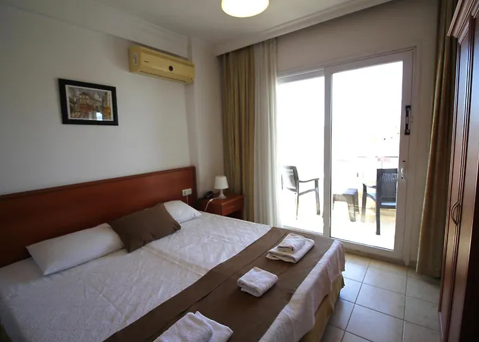 Bonapart Hotel Cesme