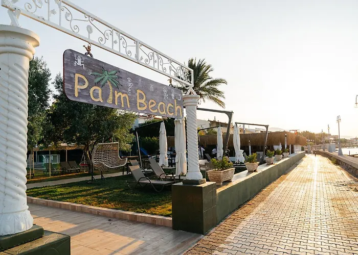 Palm Beach Hotel Küçükkuyu