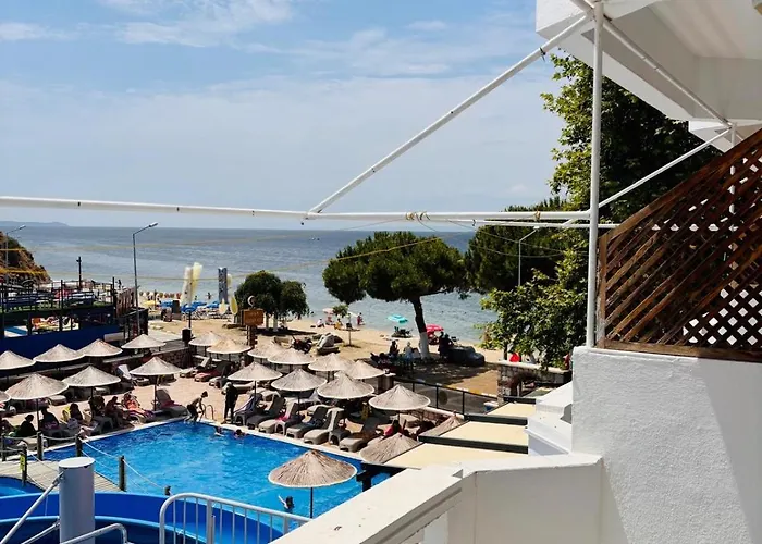 Şeref Apart Motel Marmara Adası