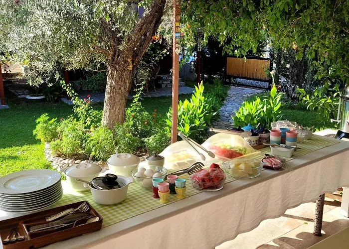 Kuruyanos Ağaç Evleri Bed & Breakfast Datça
