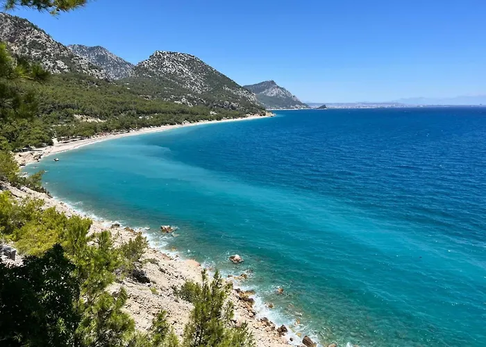 Sakli Bahce Pensiyon & Camping Çıralı