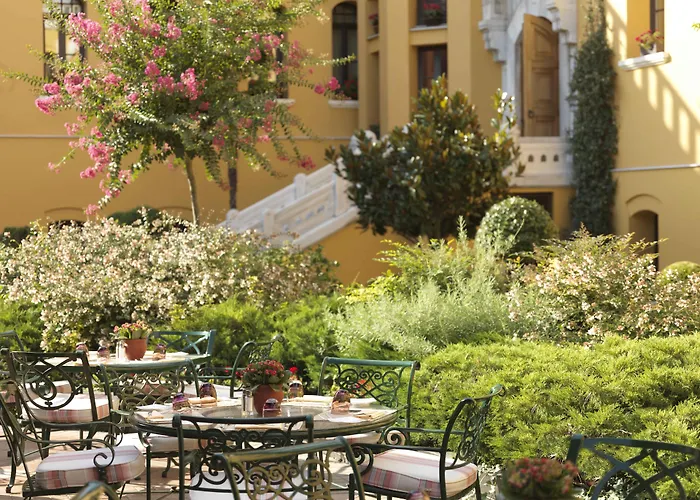 Four Seasons Hotel Istanbul At Sultanahmet