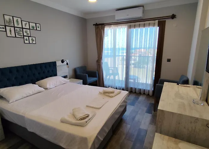Özen Otel Ayvalı