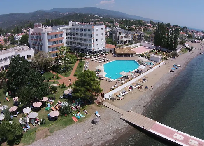 Rena Hotel Küçükkuyu