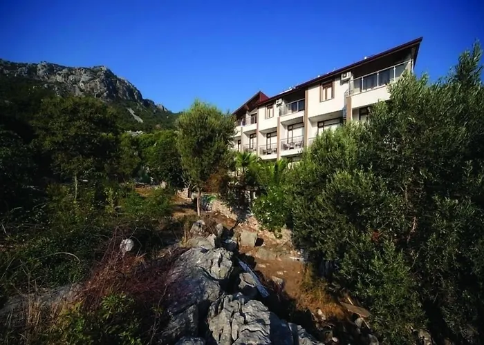 Zeus Hotel İçmeler