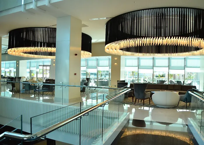 Wind Of Lara Hotel & Spa Antalya met golfbaan
