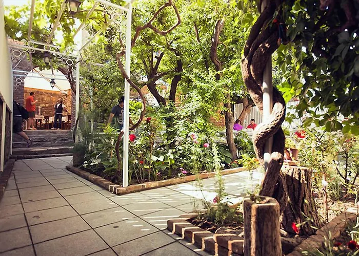 Bozcaada Fahri Hotel