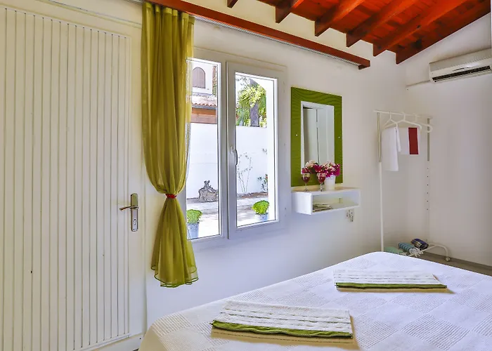 Paşalimanı Otel Çeşme