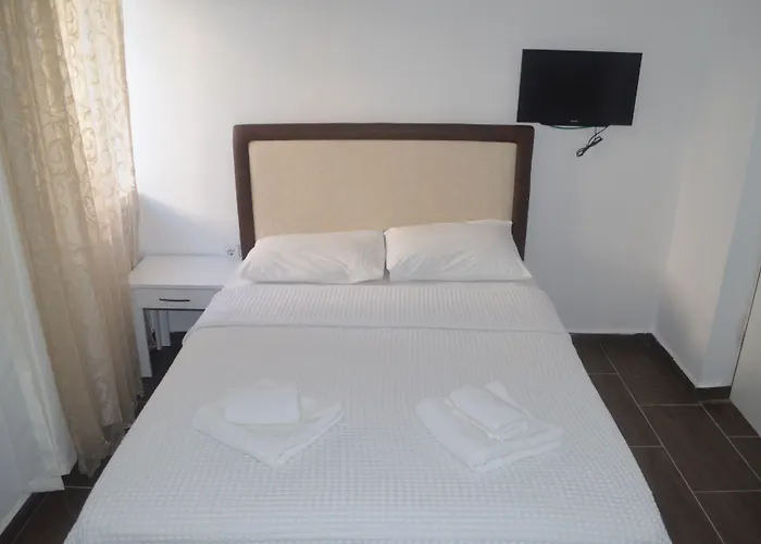 Lacivert Hotel Sefacamlik