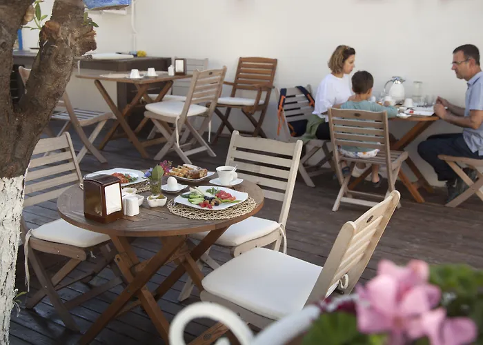 Iola Hotel Bozcaada