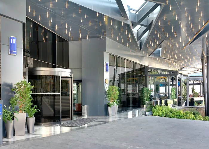 TRYP by Wyndham Istanbul Basın Ekspres Otel