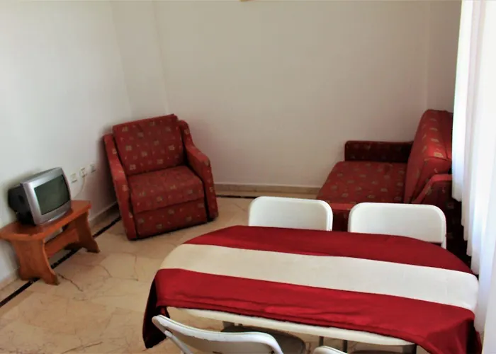 Melita Apart Hotel İçmeler