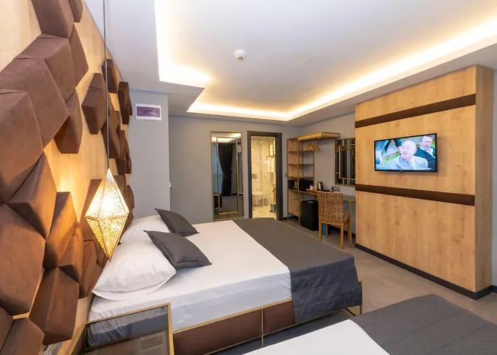 Fly And Stay Airport Hotel Istanboel