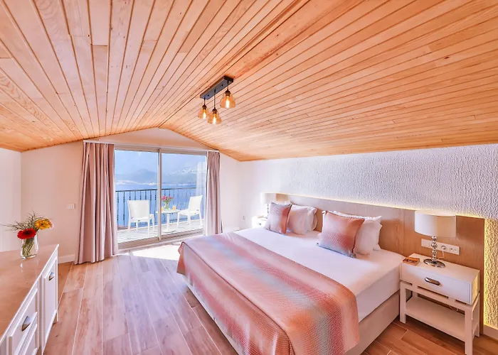 Hilaris Kas Otel